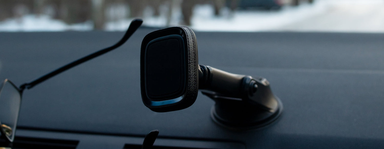 Comparatif : Support voiture MagSafe vs support aimant